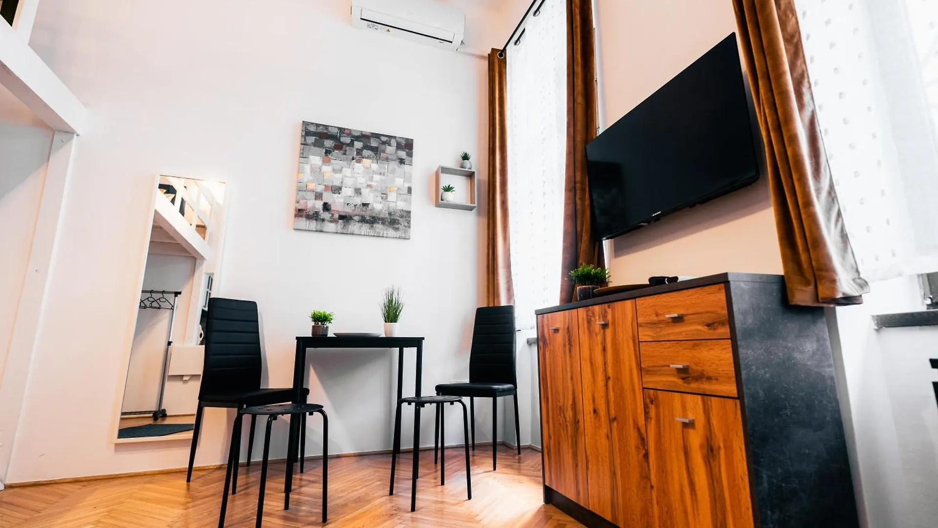 Seventh Heaven 2 Apartment Budapest Hungary