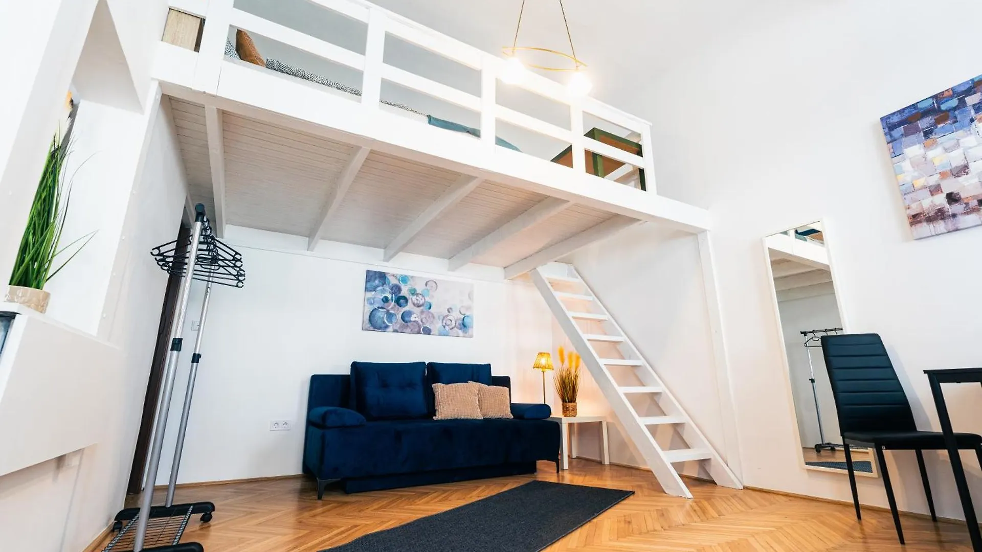 Seventh Heaven 2 Apartment Budapest 0*,